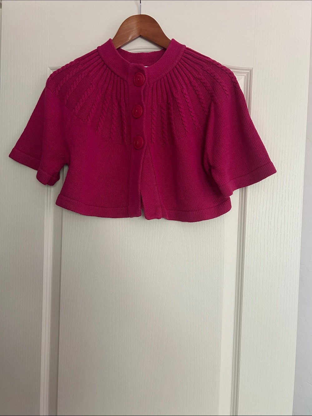 Xhilaration Vivid Magenta Knit Cropped Cardigan